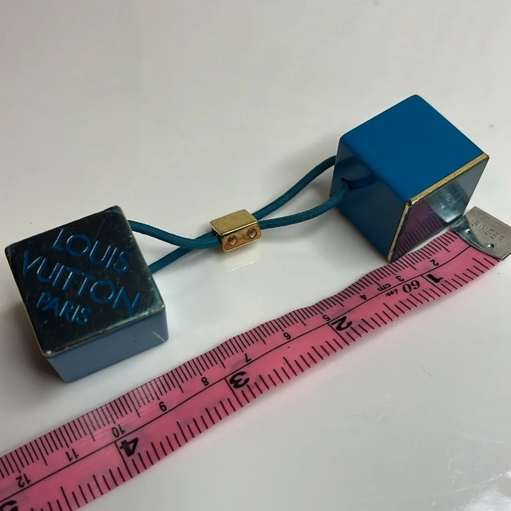 LOUIS VUITTON HAIR CUBES VINTAGE